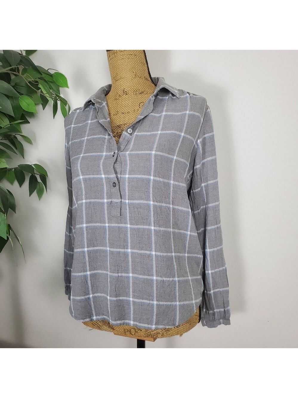 LOFT Gray Plaid 1/4 Button Down Top Women's Extra Small